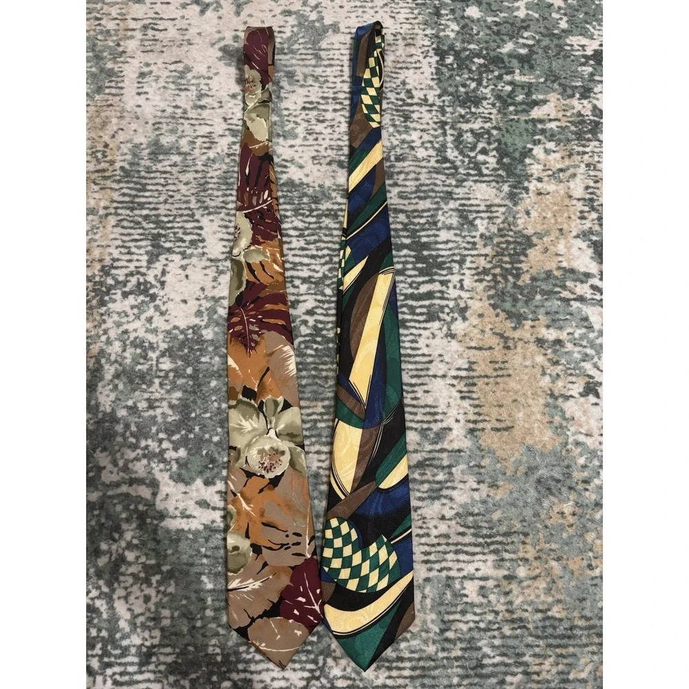 Lot Of 2 Vintage Neck Ties‎